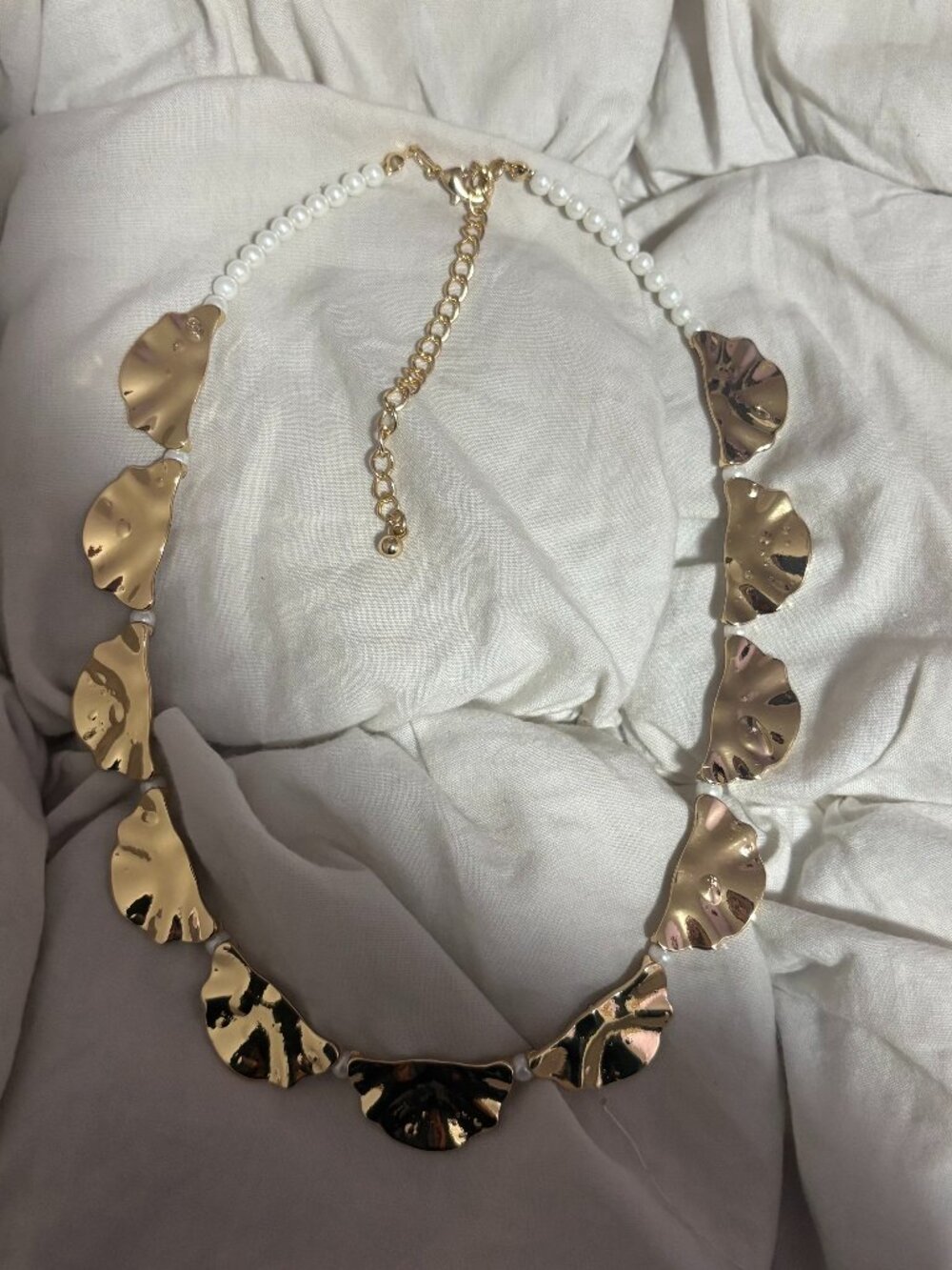 Free People Mermaidcore Pearl & Scalloped Gold Choker
